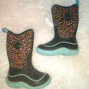 Girls Muck Boots.